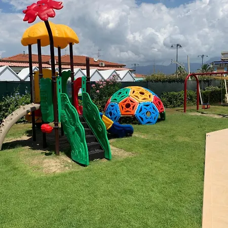 Stabilimento Balneare Citta Giardino - Casa ヴィアレッジョ